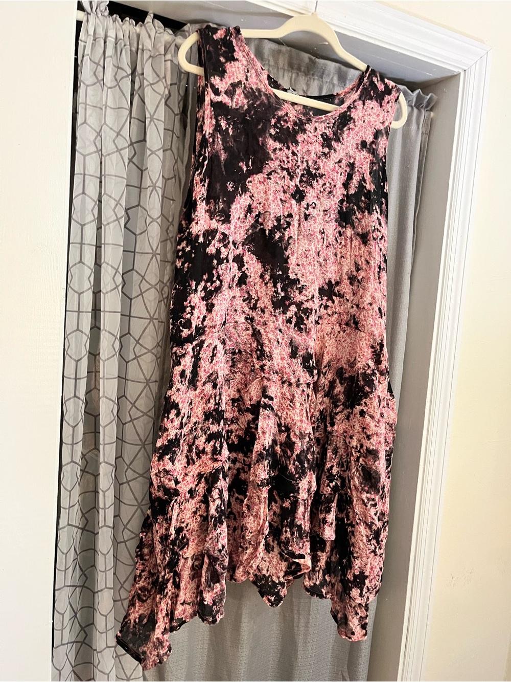 Vintage Dress to Kill Sleeveless Pink and Black Tie-Dye Boho Dress